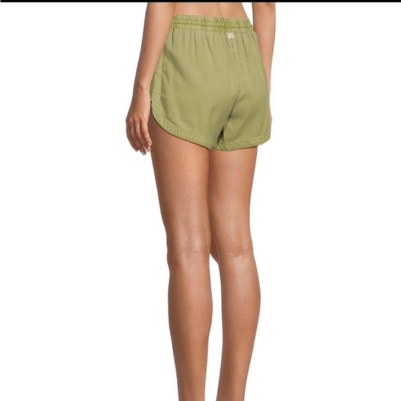 Billabong Shorts - Picture 5 of 5